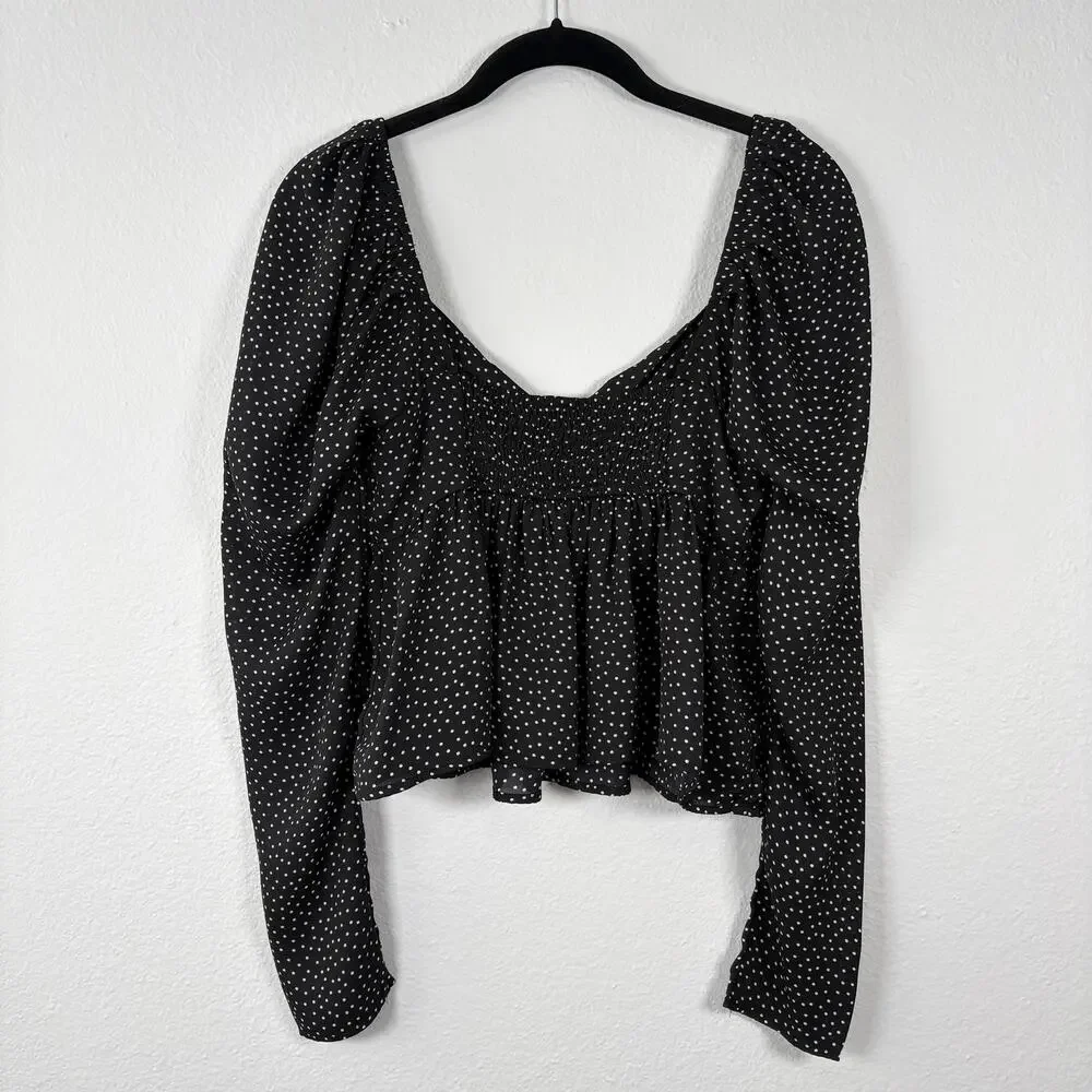 Abercrombie & Fitch lightweight material
